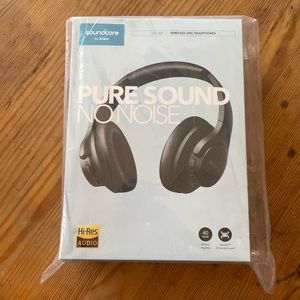 Anker Soundcore Life Q20 Wireless Noise Canceling Headphones 🎧 New in Box